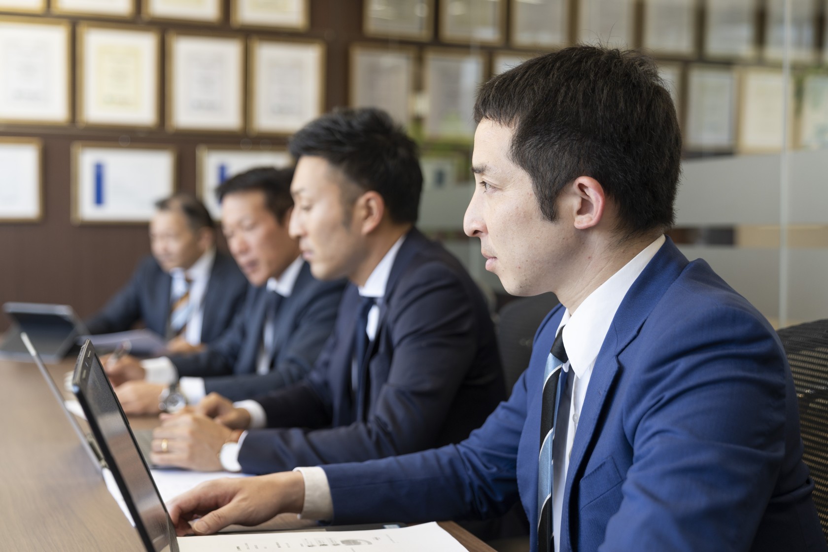 お客様から信頼されるよう、日々勉強し、努力し続けます。